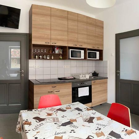 Toronyi Vendeghaz Hotel Luaran gambar