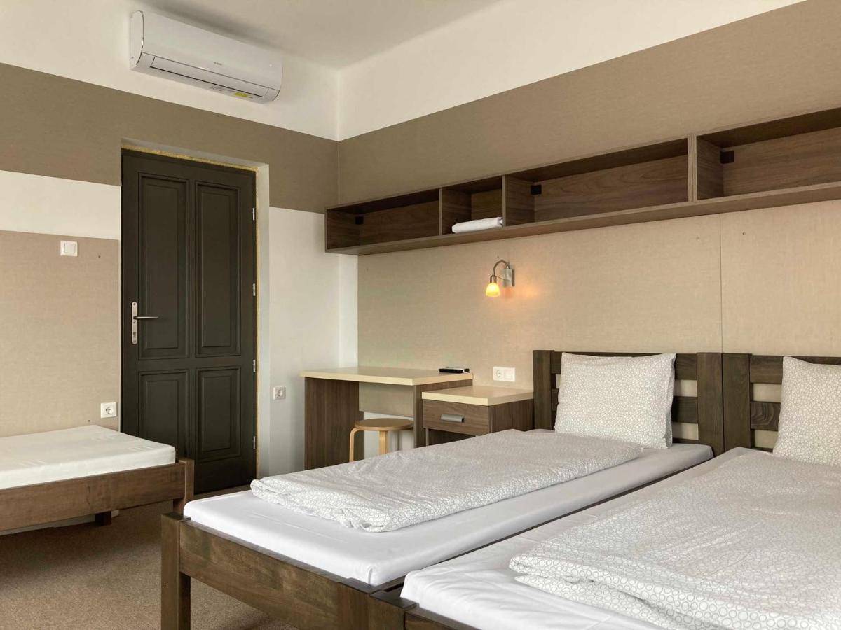 Toronyi Vendeghaz Hotel Luaran gambar