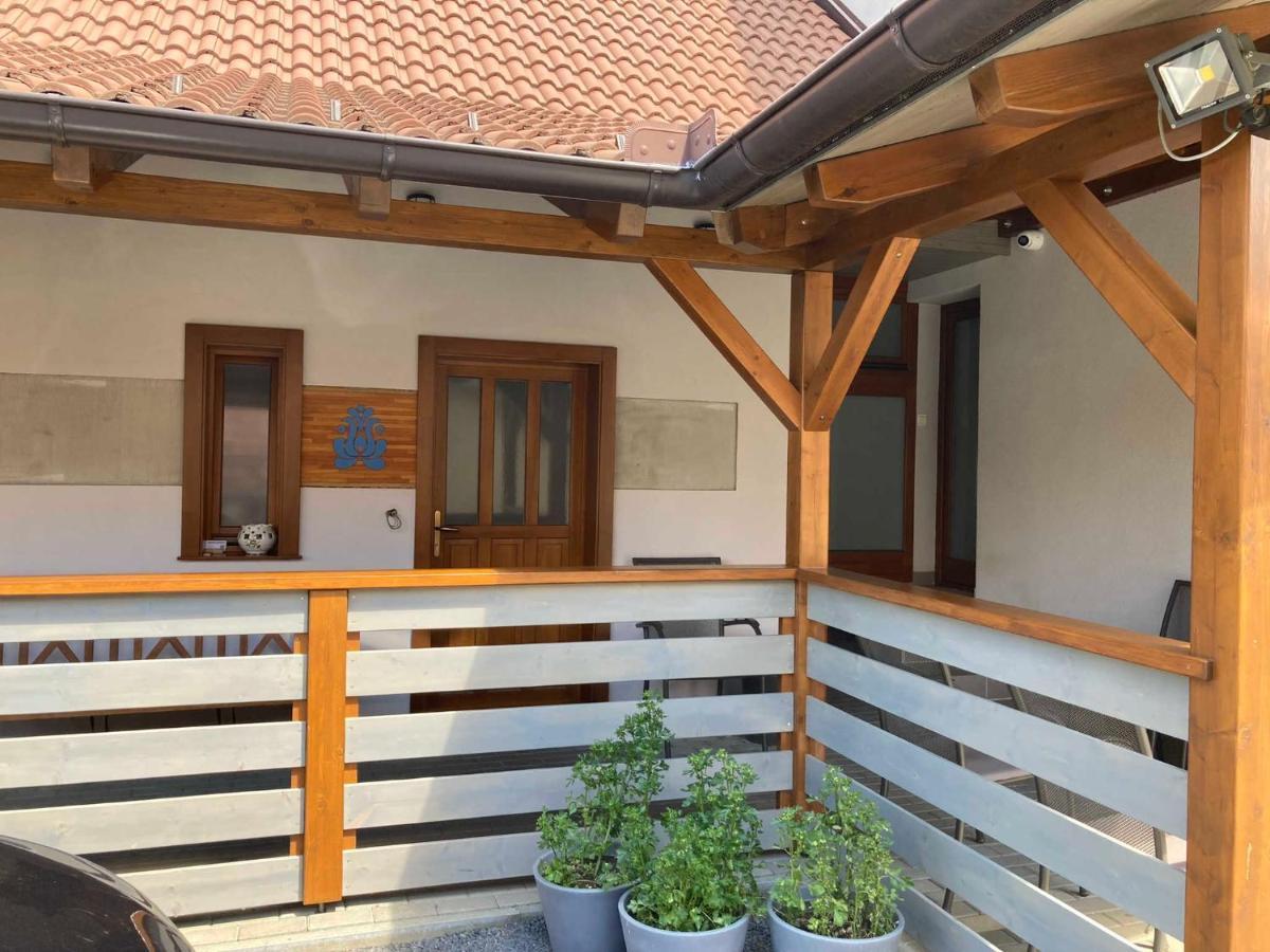Toronyi Vendeghaz Hotel Luaran gambar
