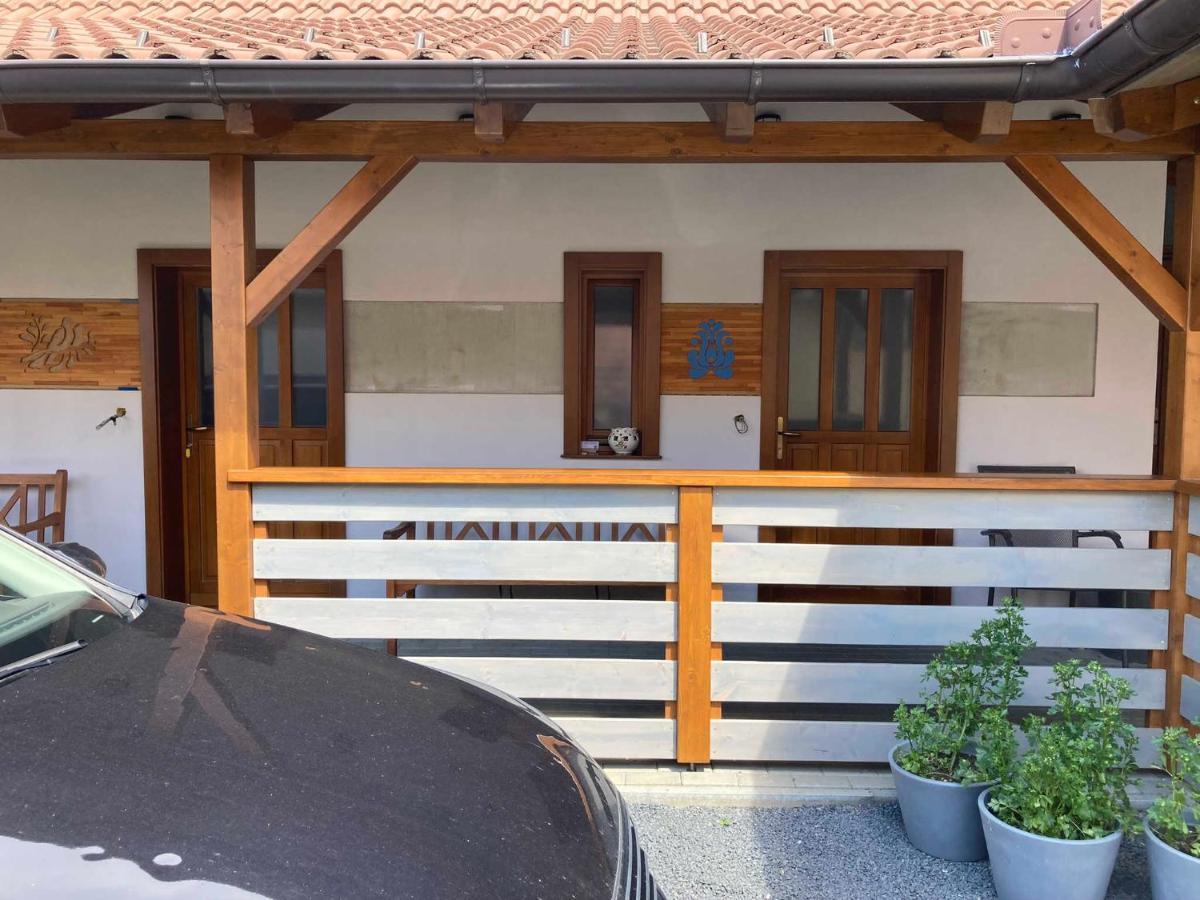 Toronyi Vendeghaz Hotel Luaran gambar