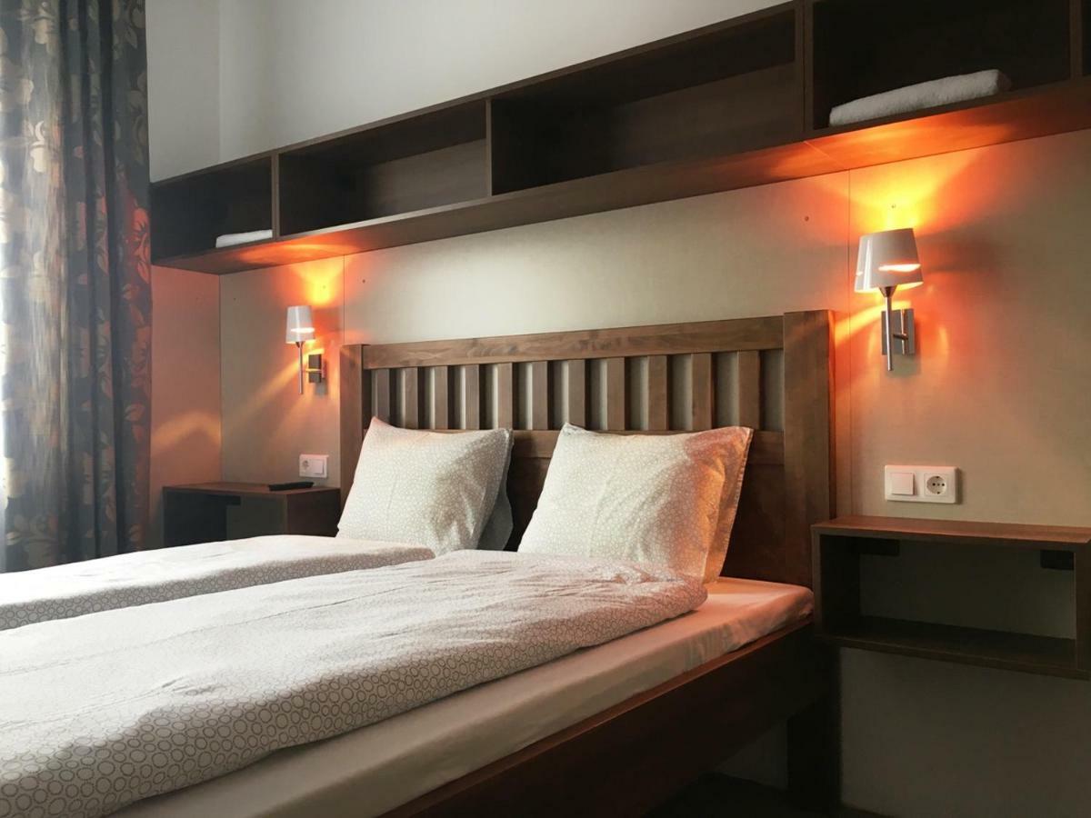 Toronyi Vendeghaz Hotel Luaran gambar